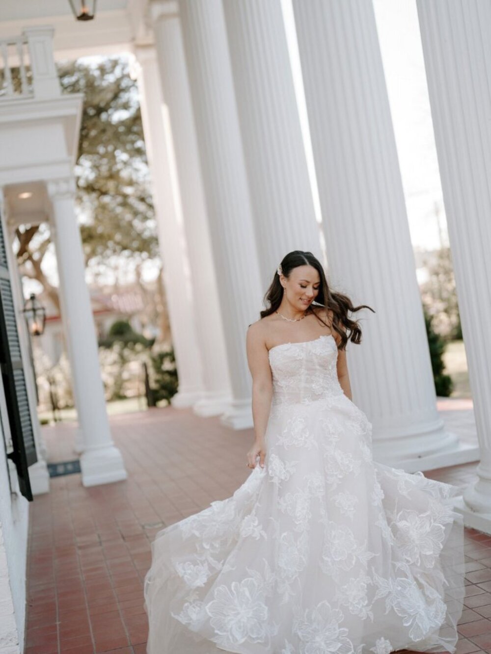 Watters Arien Wedding Gown Size 6 & 14 - Picture 9 of 16